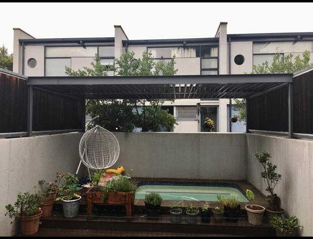 2 BEDROOM PROPERTY TO RENT IN MENLO PARK